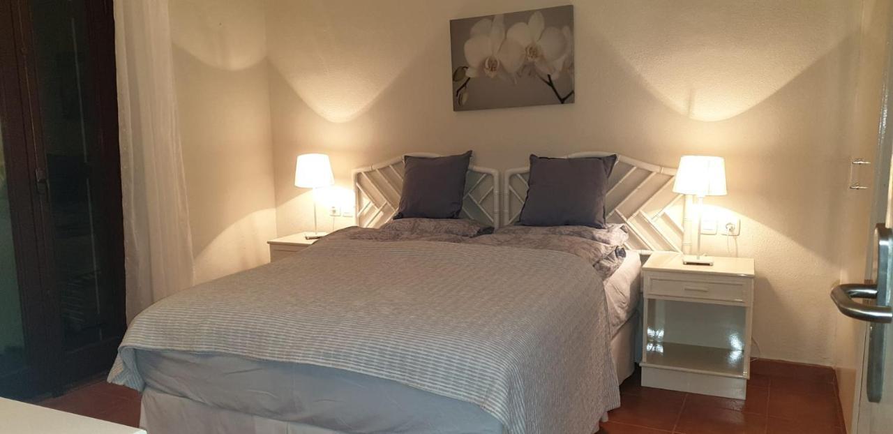 With Large Relax Terrace And Equipment Appartement *