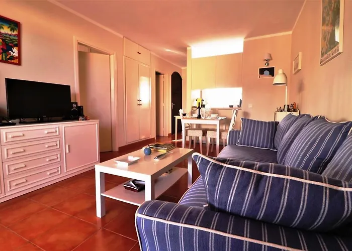 Apartment With Large Relax Terrace And Top Equipment